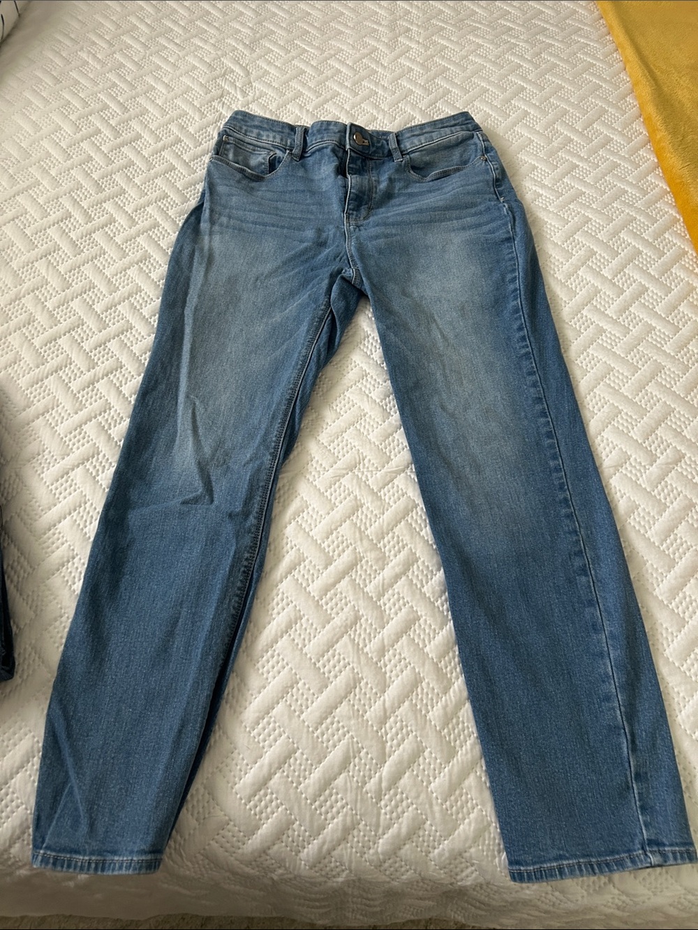White House Black Market Women's Straight-Leg Jeans in Light Blue Denim